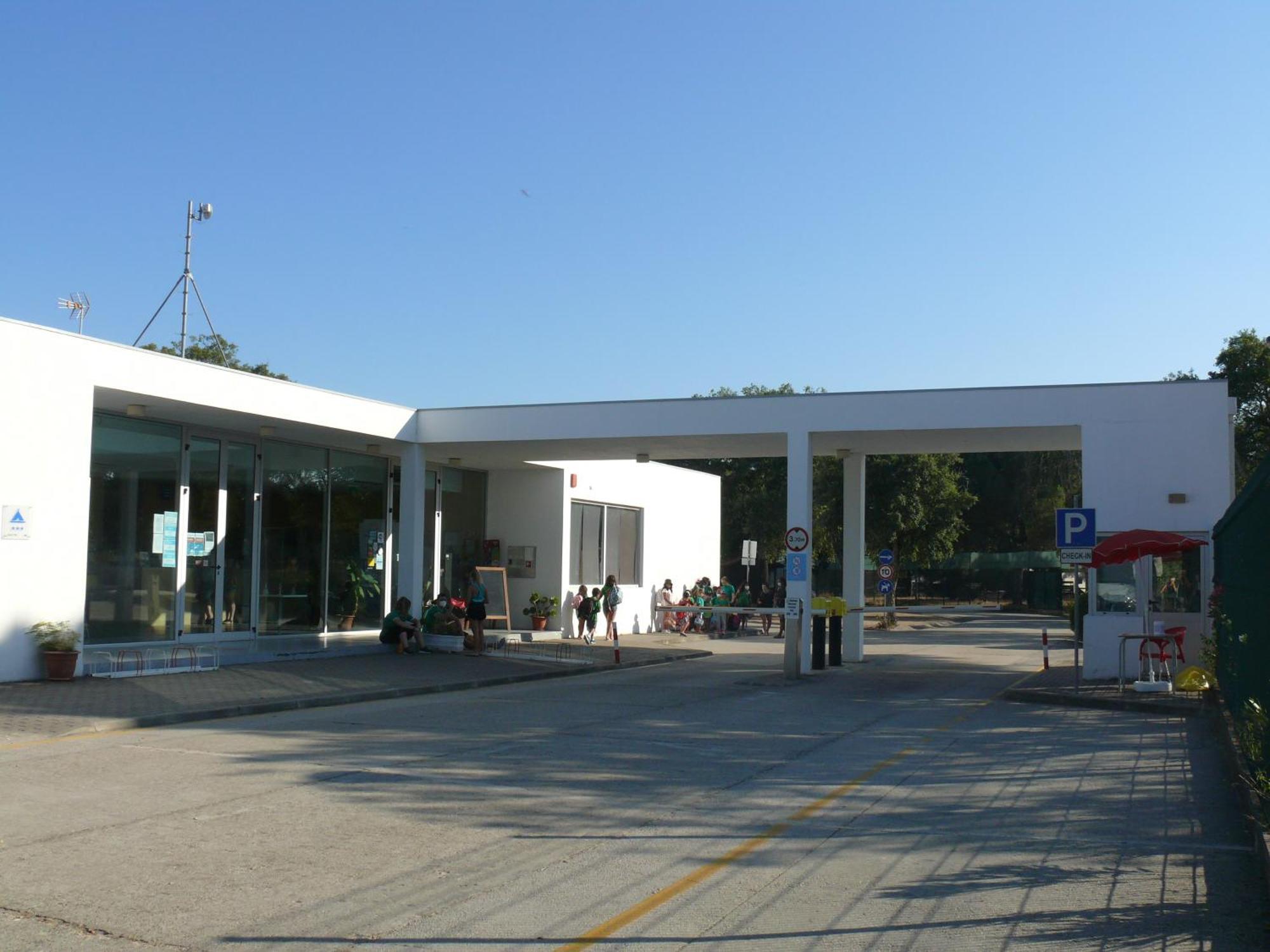 Parque De Campismo Orbitur Montargil Hotel Kültér fotó