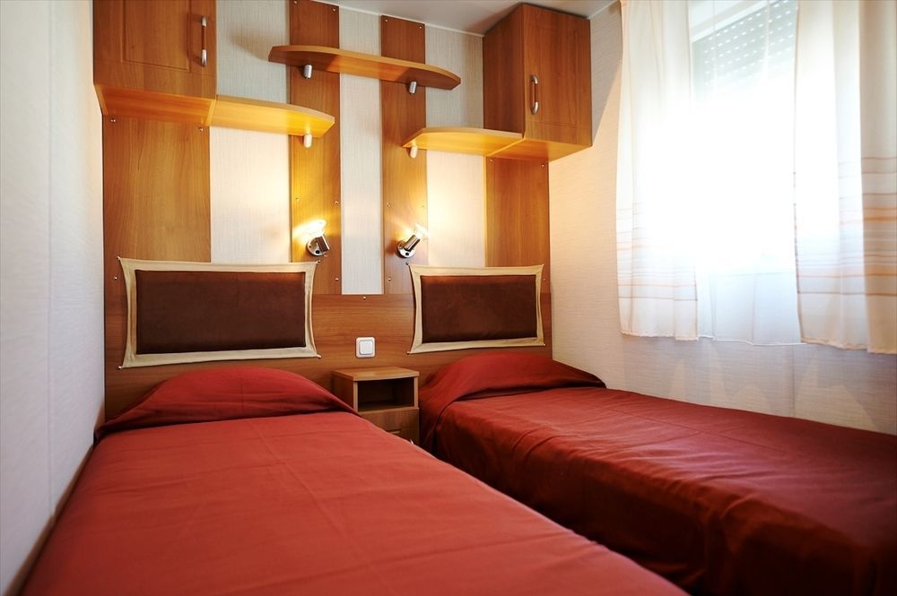 Parque De Campismo Orbitur Montargil Hotel Kültér fotó