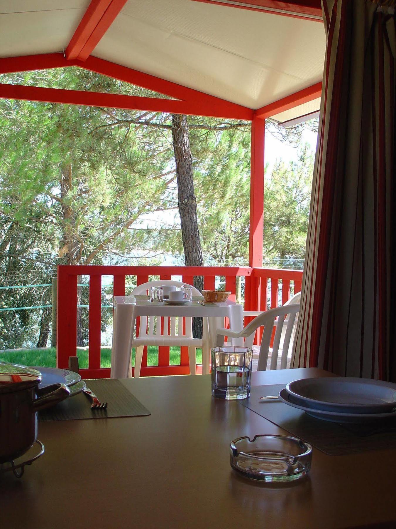 Parque De Campismo Orbitur Montargil Hotel Kültér fotó
